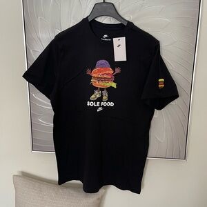 The NIKE tee Sole Food LARGE NEW NWT Black graphic t shirt rare item Men’s
